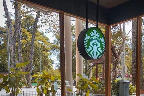 Starbucks Ngayon Buntis Kinabukasan .
